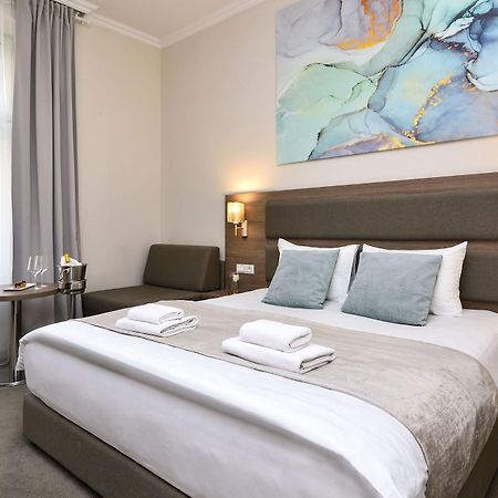Hotel Opera Garni Belgrád Kültér fotó