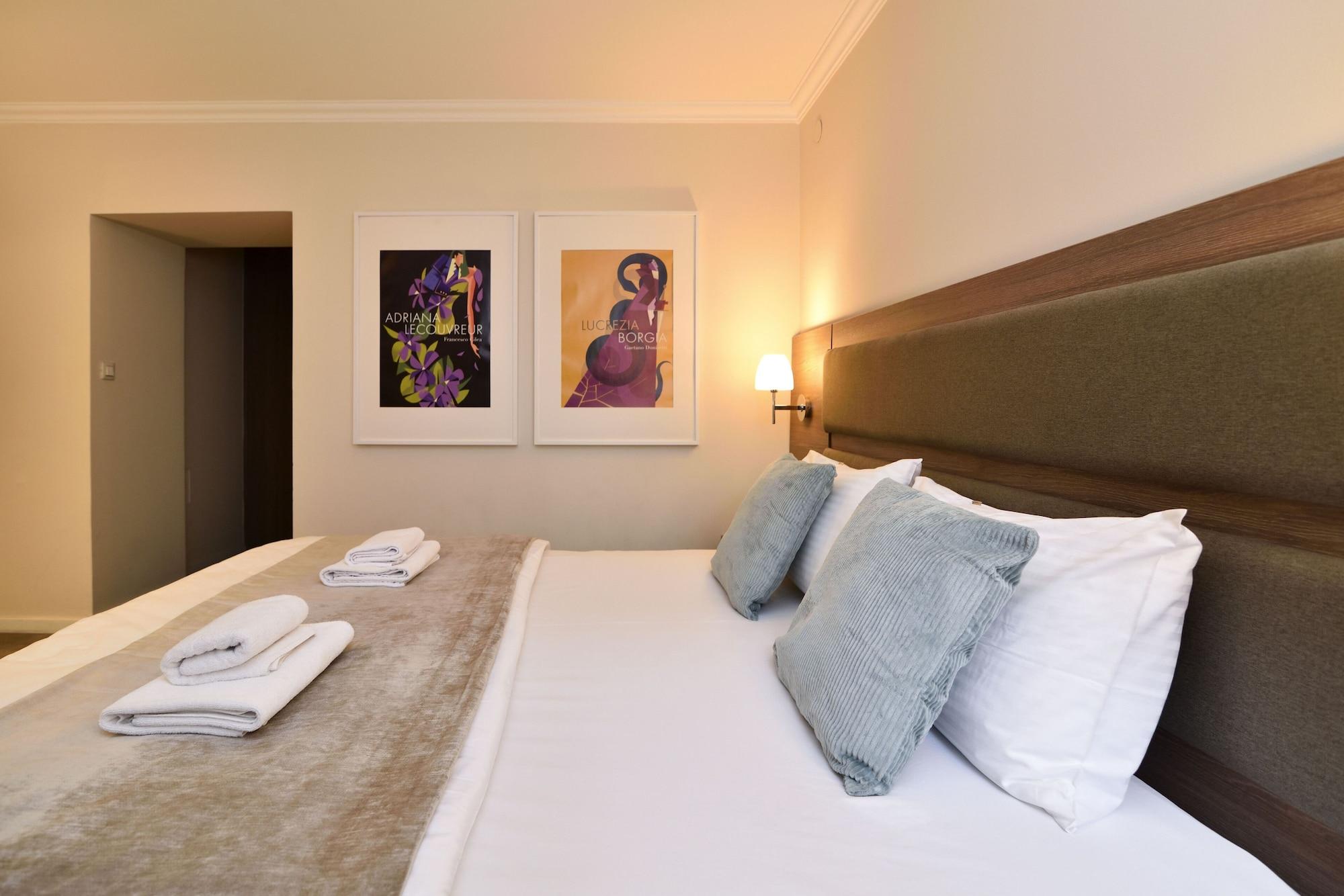 Hotel Opera Garni Belgrád Kültér fotó