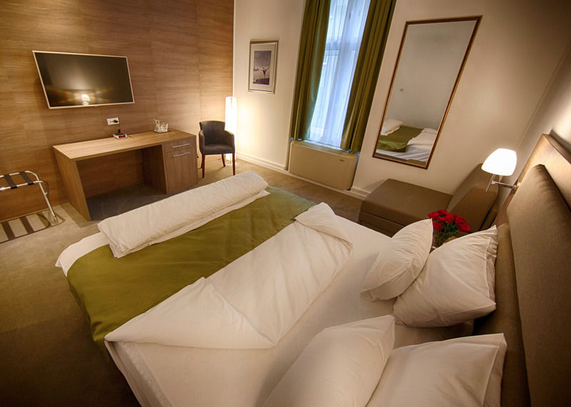 Hotel Opera Garni Belgrád Kültér fotó