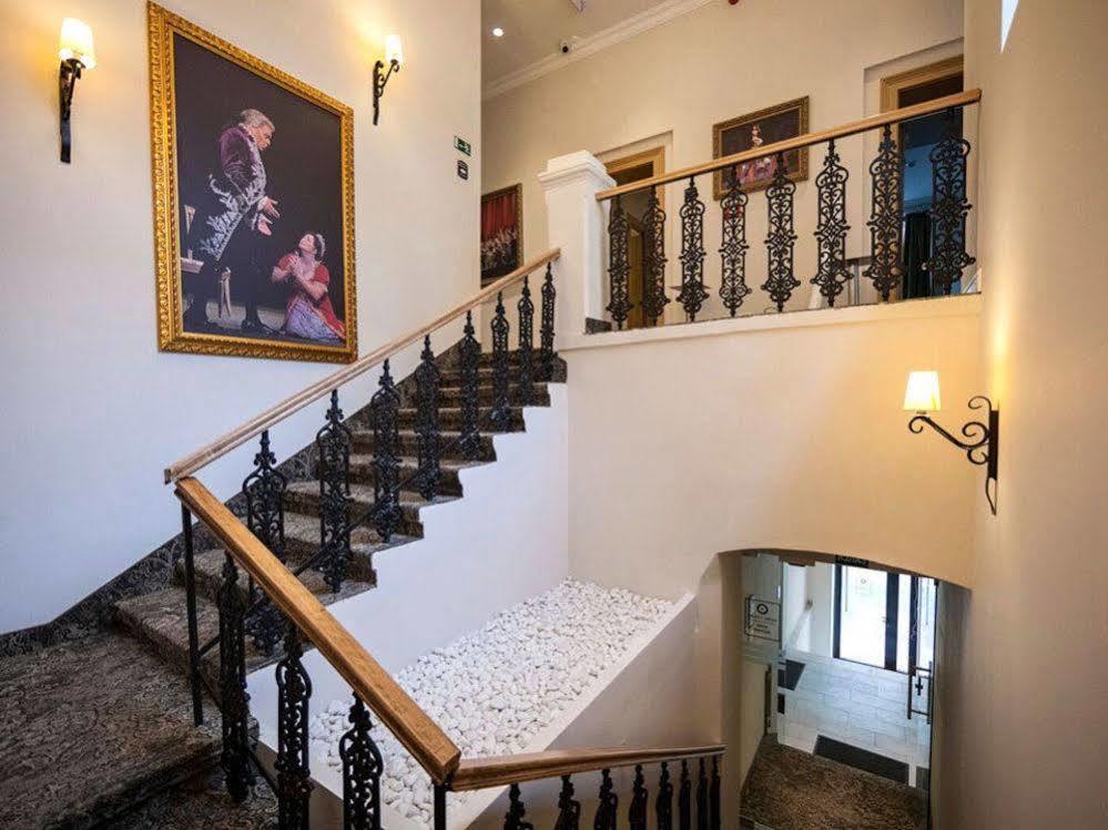 Hotel Opera Garni Belgrád Kültér fotó